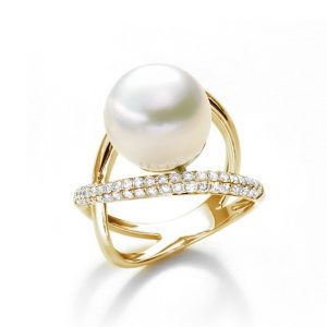 Gelbgold-Ring mit Südsee-Perle und Brillanten