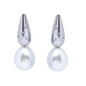 Ohrringe / 750 Weißgold / Brillanten / Süßwasser Perlen / Tropfenform